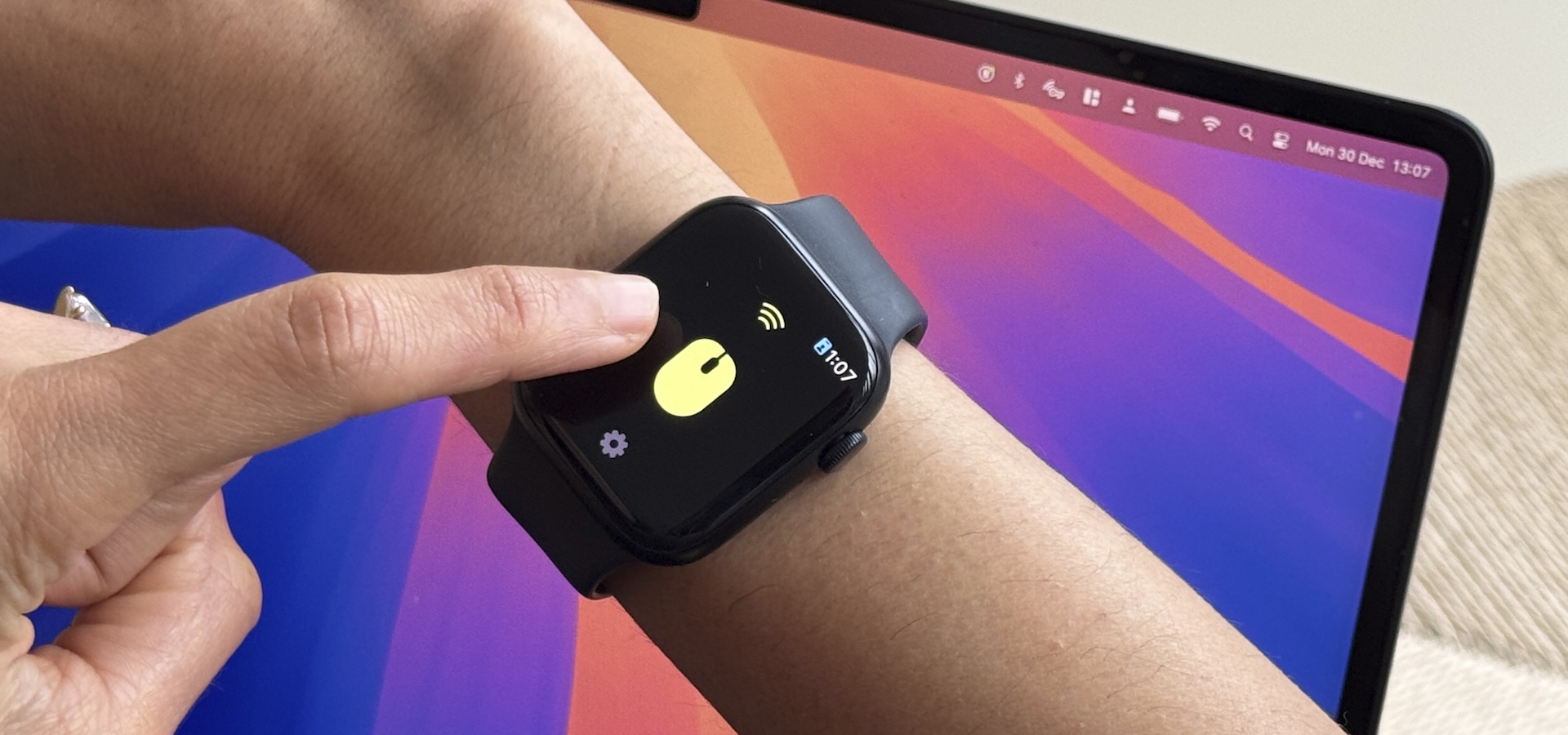 Apple Watch App Store showing WowMouse app